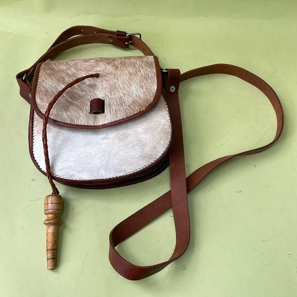 Vintage new tool made all leather mini crossbody bag - Picture 6 of 11